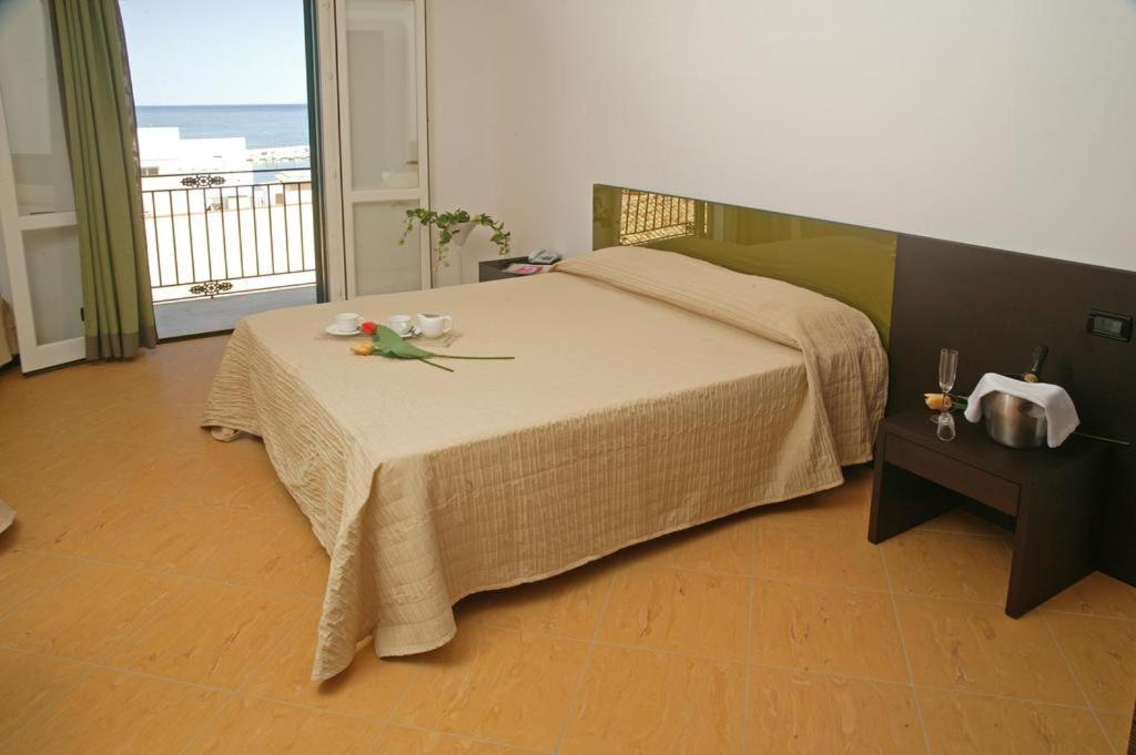 Castellammare Smart Rooms 卡斯泰拉马莱 外观 照片